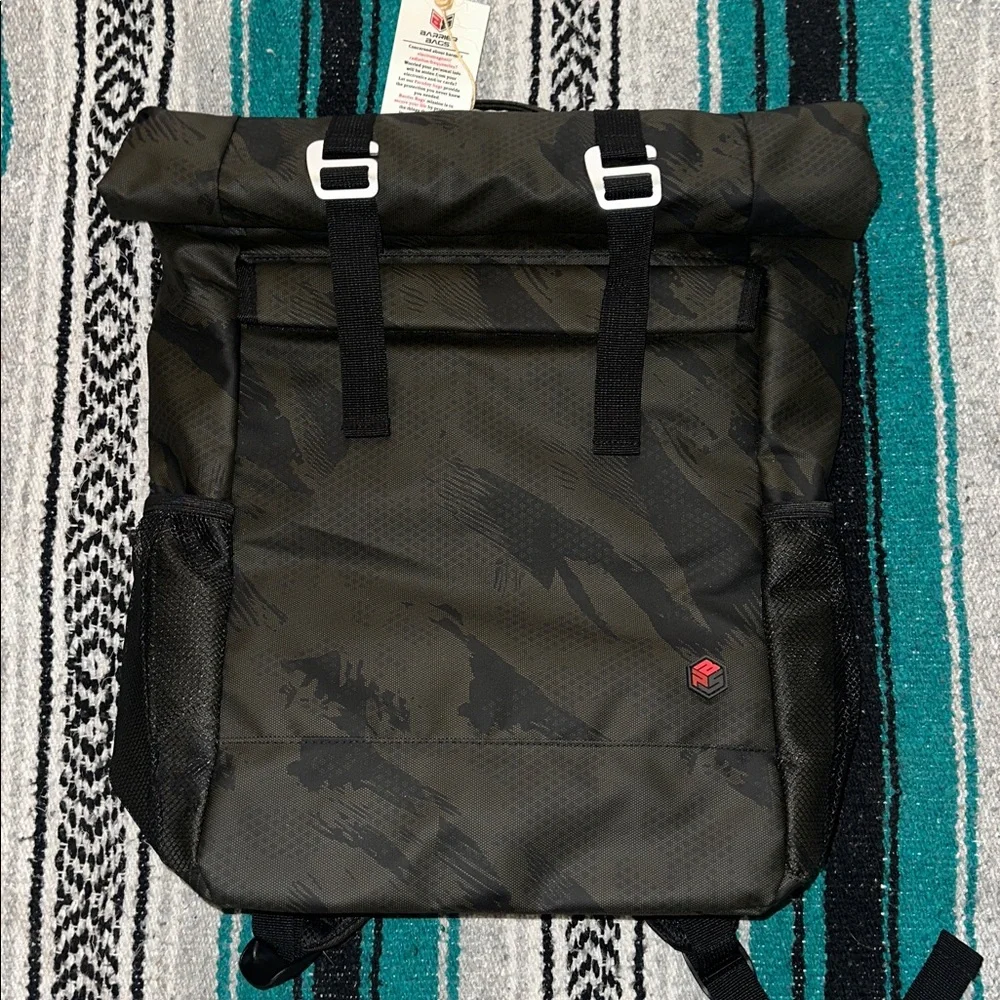 Barrier Bag *NWT* 20L FARADAY Backpack